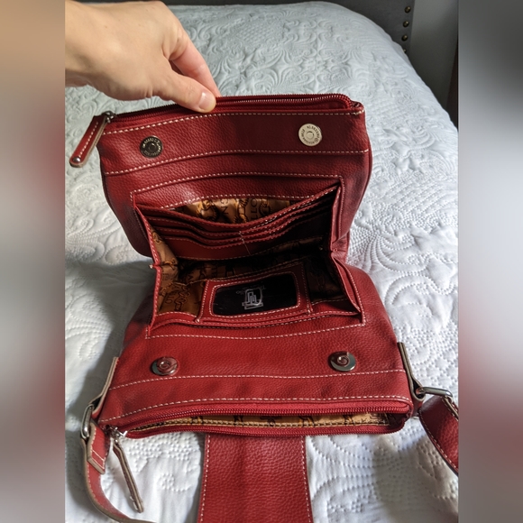 Red Tignanello leather crossbody bag - Picture 5 of 8